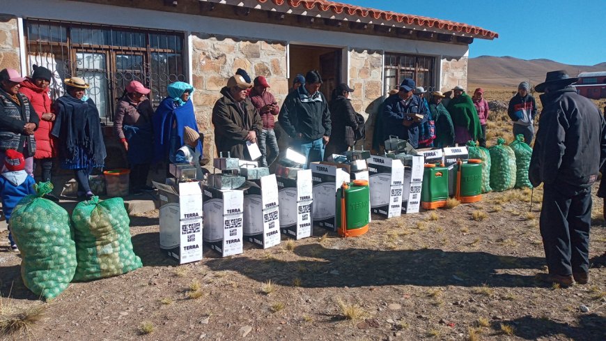 Entrega de Equipamiento Refuerza la Producción de Papa y Manzanilla en Chorcoya Avilés