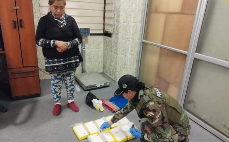 Policía Interceptó un Ómnibus con Droga Oculta en Aguayo