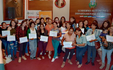 Gobierno de Tarija firma acuerdo para empoderar a mujeres mediante la educación financiera