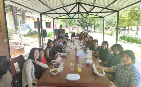 Unidad Educativa “Lourdes” efectuó la Feria del Conocimiento e Innovación con apoyo del GADT