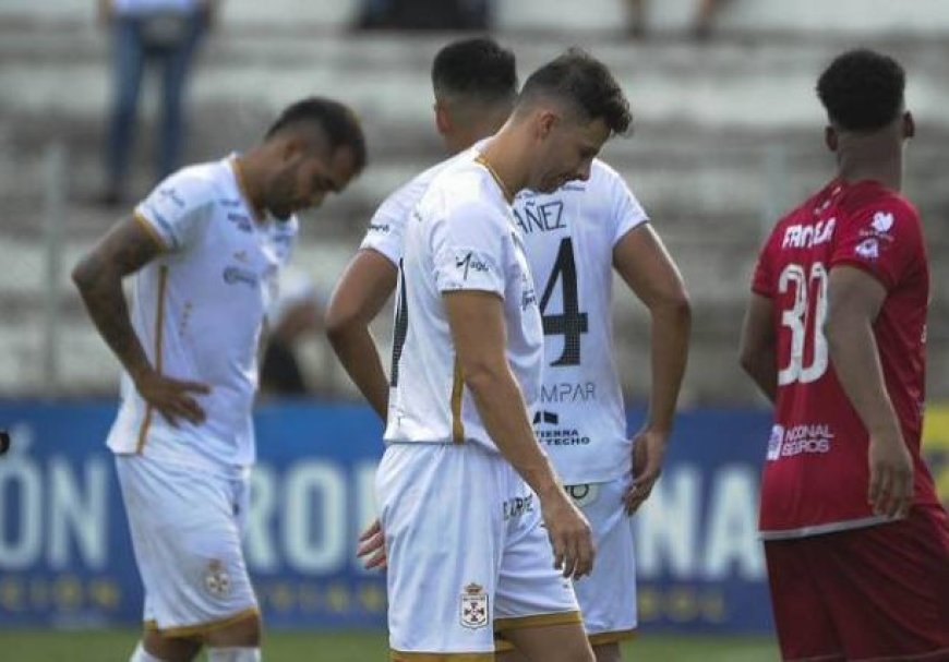 Real Santa Cruz se despide de la División Profesional, desciende directamente tras perder ante Blooming