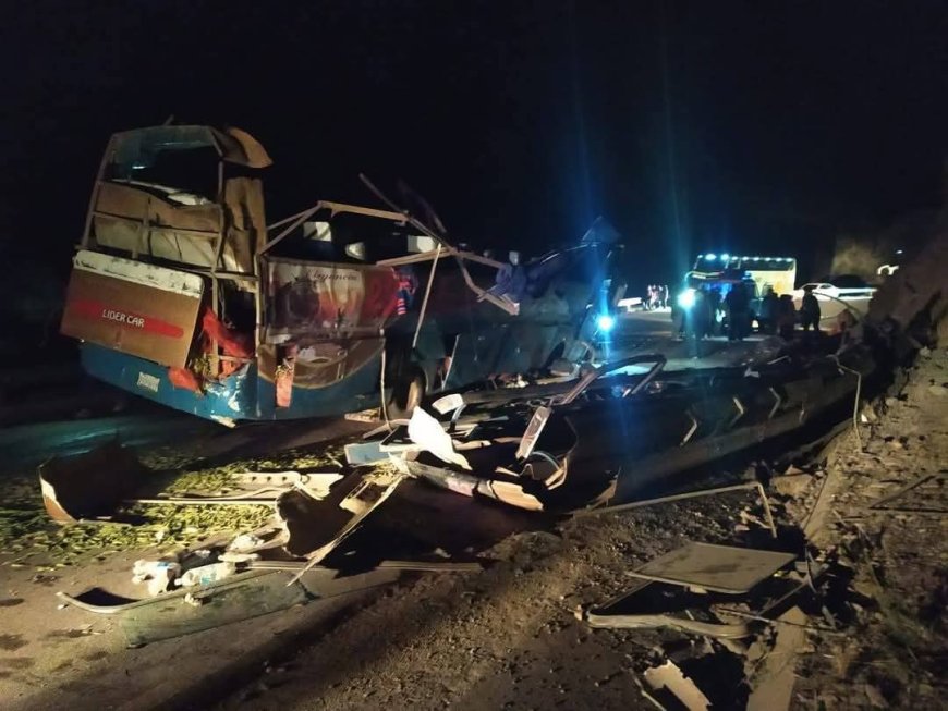 Accidente de tránsito de un bus de la empresa 23 de Marzo que viajaba de Villa Charcas a Sucre deja daños fatales