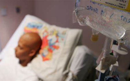 Grave Falta de Medicamentos para Pacientes con Cáncer en Bolivia
