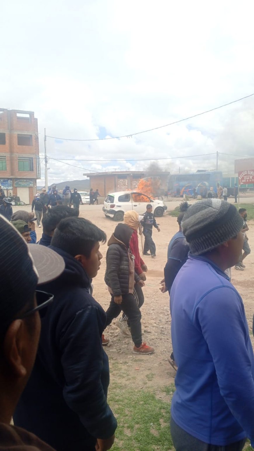 Militares de la Patrulla del VLCC son brutalmente agredidos en Patacamaya.