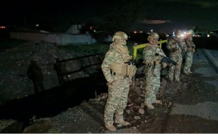 Bolivia refuerza medidas contra el contrabando con mantenimiento de zanjas en Desaguadero