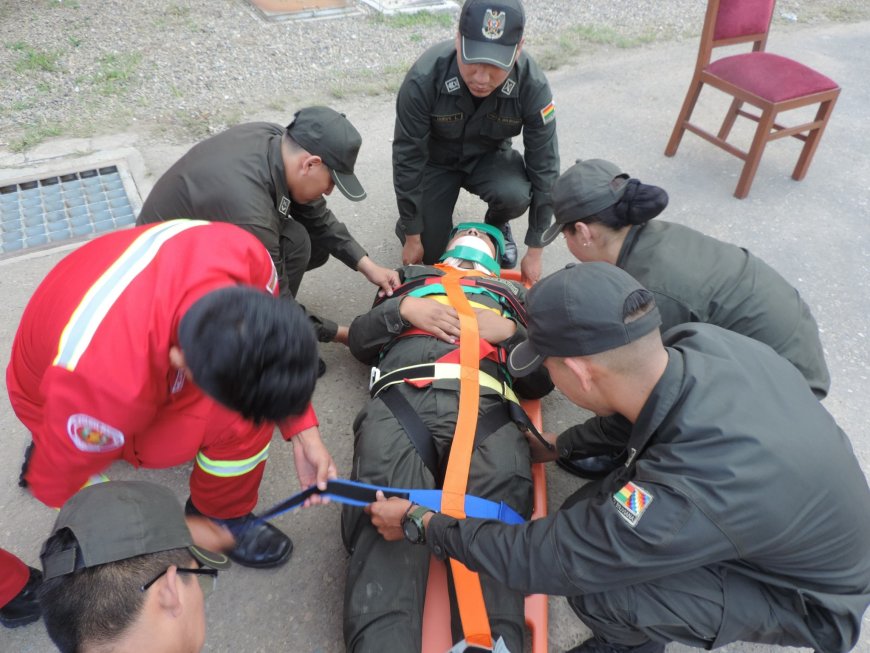 La policía Inició un Curso de Bomberos en Tarija con Éxito