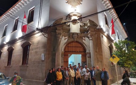 En este Abril el Museo Paleontológico estrena fachada refaccionada e iluminada