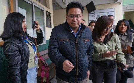 Juez determina cinco meses de prisión preventiva para el exministro César Siles