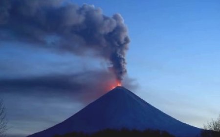Hace erupción el volcán Klyuchevskoy en Rusia tras potente sismo de magnitud 8,8