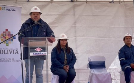 Ministro Gallardo garantiza combustible solo hasta el 8 de noviembre y advierte sobre la falta de dólares