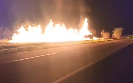 Camión cisterna colisiona y se incendia en la carretera Santa Cruz – Cochabamba