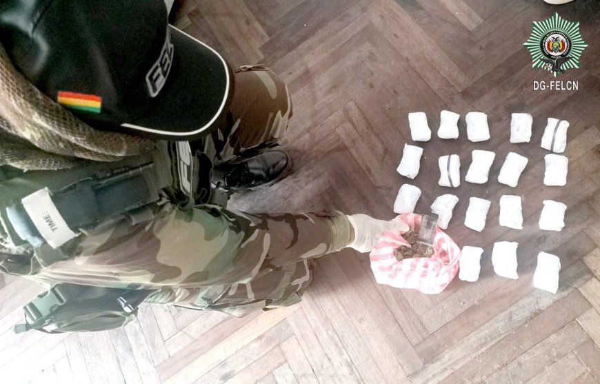Secuestran 19 sobres con marihuana y aprehenden al portador en Cochabamba.