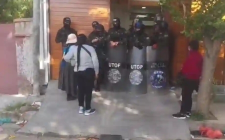 Fiscalía investigará a mayor de la Policía que aparentemente permitió la fuga de estafadores.