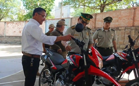 Entregan Motocicletas y Material Preventivo Para Reforzar el Trabajo de la FELCV