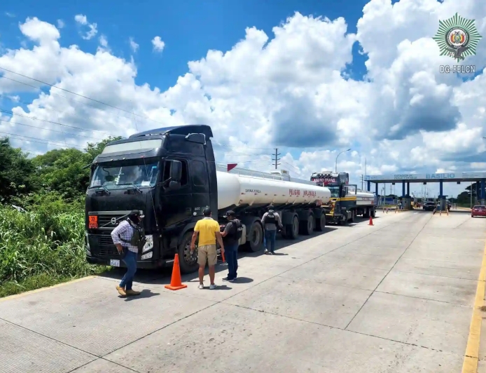 Un Cisterna que viajaba por la Ruta Santa Cruz - Yacuiba fue intervenida por transportar Droga