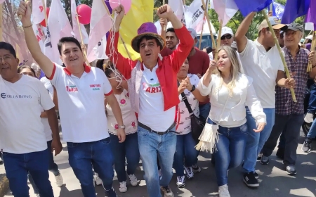 Masiva participación de banderazo de la alianza Primero Tarija, en respaldo a Johnny Torres.