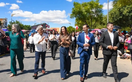 Participación política marca el desfile cívico por los 209 años de Tarija