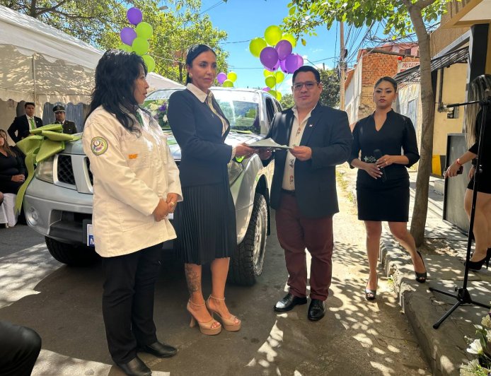 Tarija recibe un IDIF móvil en su aniversario 209 para fortalecer la labor forense