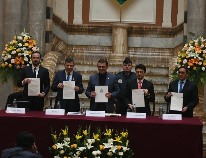 Gobierno central asumirá prediarios y bono de vacunación y libera recursos para las gobernaciones