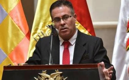 Urioste pide a fiscales departamentales poner sus cargos a disposición y anuncia cambios en el Ministerio Público