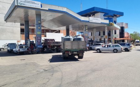 Se terminan las filas para cargar combustible en surtidores de Tarija