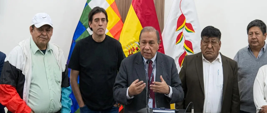 Gobierno acuerda con choferes una nueva banda tarifaria con alzas de hasta el 35% en pasajes interdepartamentales
