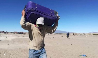 Los bolivianos que están en Colchane regresan a Iquique