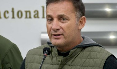 Ministro de Defensa dice que su esposa contrajo Covid-19