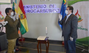 Gobierno posesiona a Richard Botello como nuevo presidente de YPFB