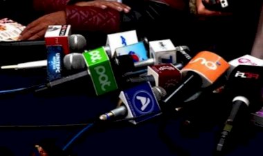 Gobierno deroga disposición del decreto que penaliza la información