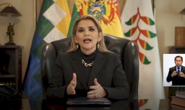 Áñez suprime tres ministerios del Ejecutivo y pide disculpas por el sobreprecio en los respiradores