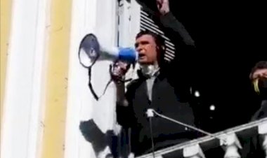 Leyes retira su renuncia y dice que sigue siendo el alcalde de Cochabamba