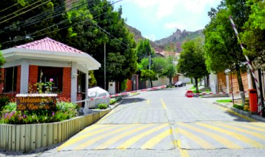 Cancillería dice que México ratifica presencia de siete exautoridades en su residencia