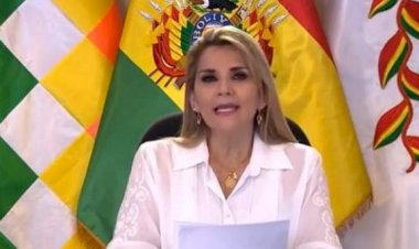 Añez promulga ley para elecciones, pero dice que Mesa, Evo y Arce asumirán consecuencias
