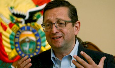 Ministro Óscar Ortiz dio positivo al coronavirus y fue internado