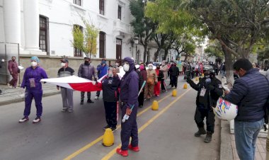 El Magisterio en Tarija y otras organizaciones exigen la abrogación del D.S. 4260