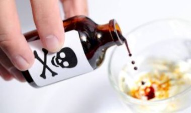 Procesan a sujeto investigado por envenenar a su esposa y tres hijos