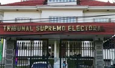 El TSE deja que el Tribunal Constitucional defina la sanción al MAS