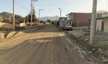 Inició la 1° fase del asfaltado de la calle principal de Padcaya