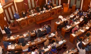 El Gobierno denuncia bloqueo legislativo de créditos y de emisión de bonos por Bs 20.000 MM