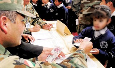 Las FFAA fueron marginadas del pago del Bono Juancito Pinto, se cancelará vía bancos