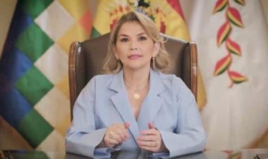 Añez adelanta el pago del bono Juancito Pinto