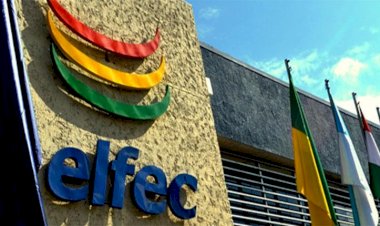 Áñez aprueba decreto para analizar situación de Elfec y una posible devolución de acciones