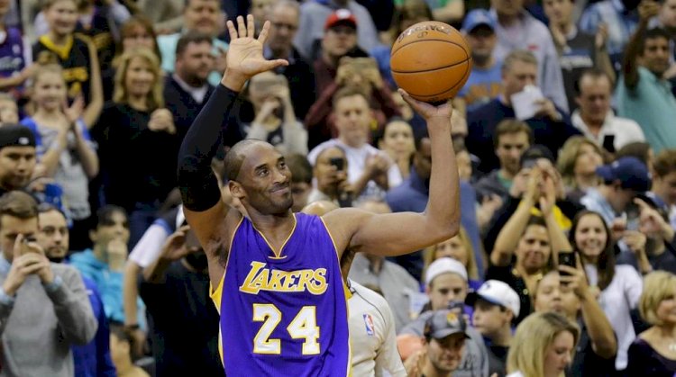 Kobe Bryant muere en un accidente de helicóptero