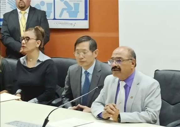 Coronavirus: aíslan a cuatro ciudadanos chinos que llegaron a Bolivia