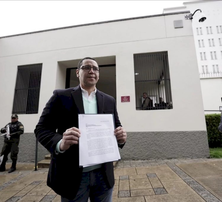 Piden a la DEA que investiguen por narcotráfico a Evo