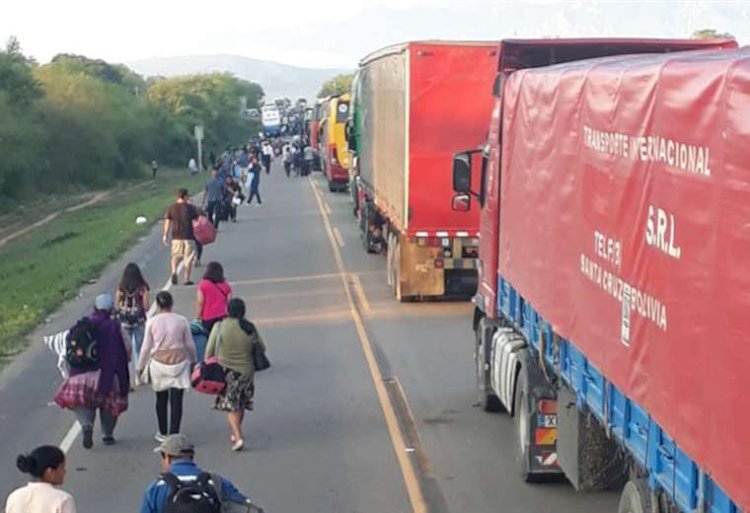 Apicultores que bloqueaban la carretera en Villa Montes dan cuarto intermedio.