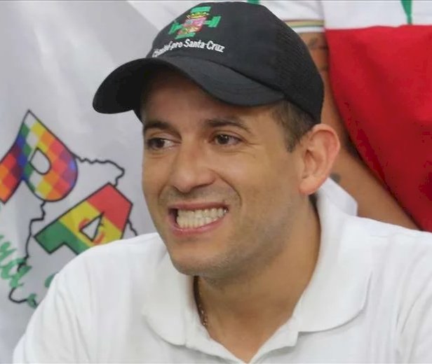 Camacho está dispuesto a bajar su candidatura para garantizar la unidad contra el MAS