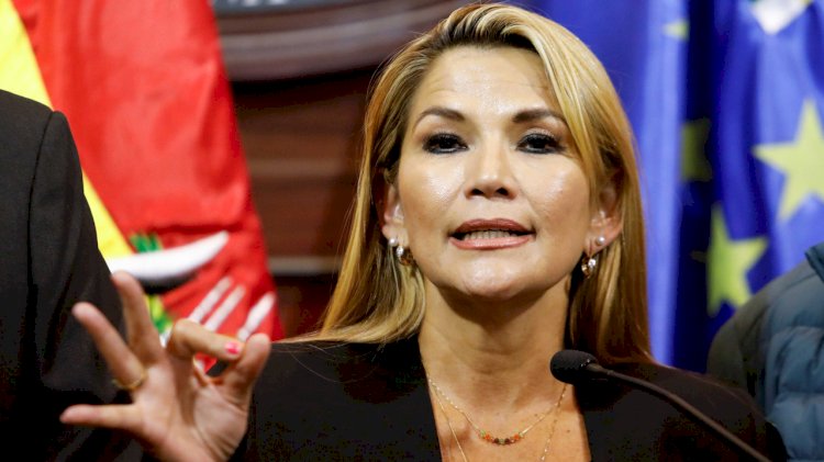Áñez ahora pide una jornada de "ayuno y oración" para vencer la pandemia en Bolivia