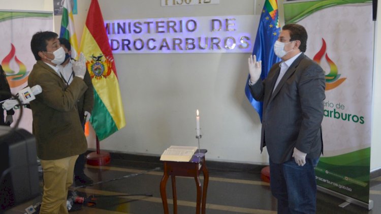 Gobierno posesiona a Richard Botello como nuevo presidente de YPFB